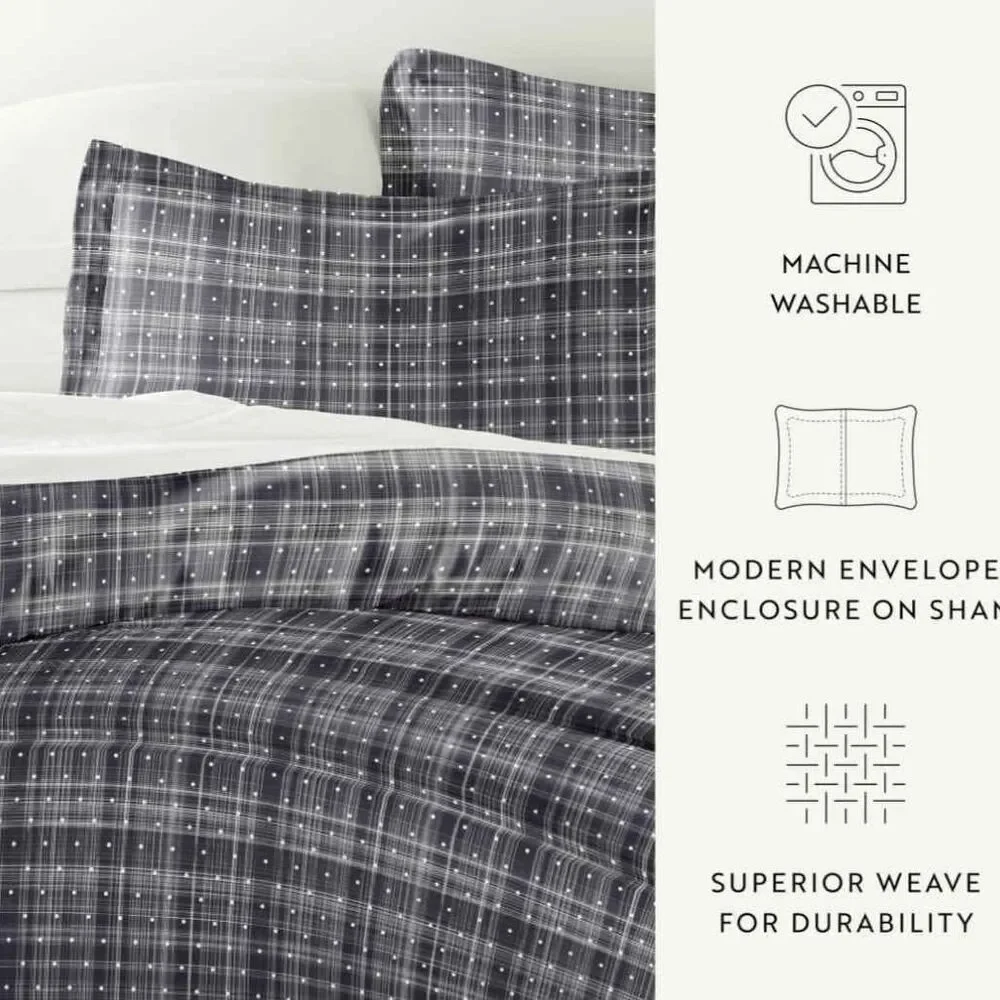 King Duvet and 2 Shams - Navy Blue Microfiber- Like New - Bedding Set